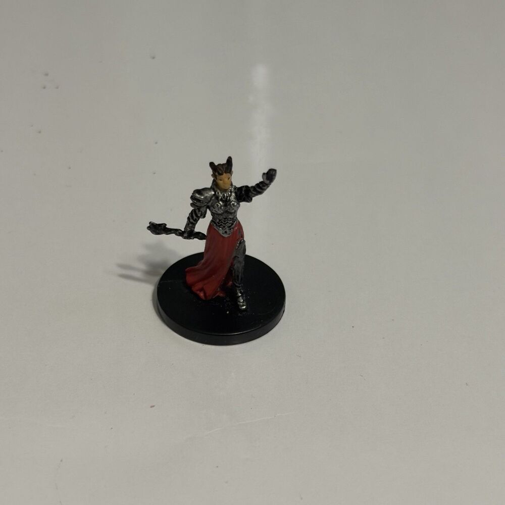 Dungeons and Dragons TIEFLING, CLERIC OF ASMODEUS - 2008 DND Minis Miniature
